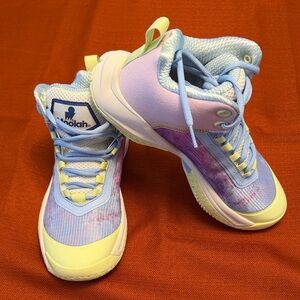 Moolah Press Break V2 Sneakers in Yellow-Purple youth size 6